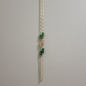 Vintage Goldtone & Faux Jade Necklace 🍍